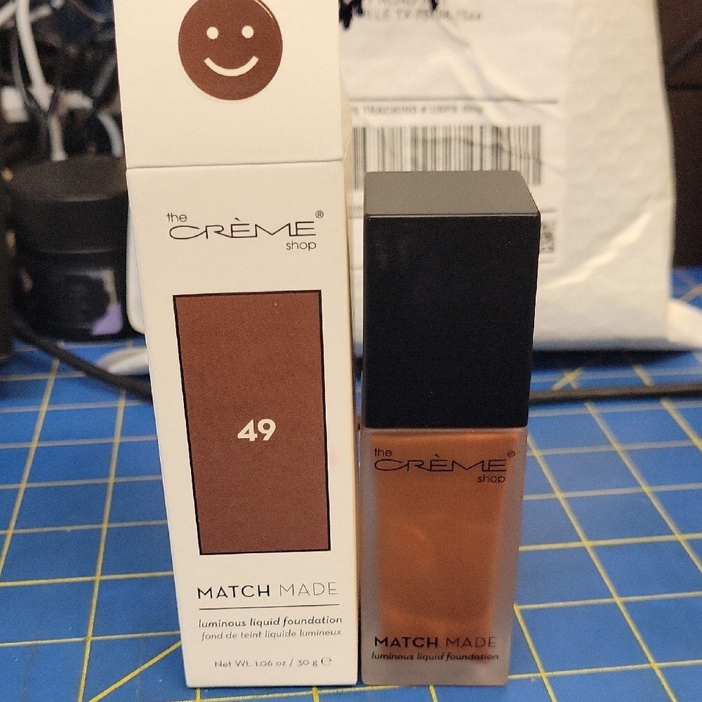 The Creme Shop Match Made Luminous Liquid Foundation - Shade 49 Brown 30g New